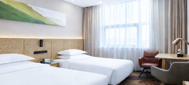 宝石花陇东酒店(庆阳高铁站东方丽晶茂店)图片