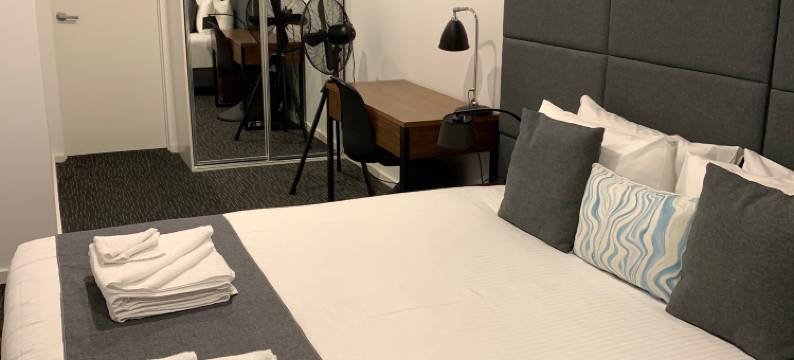 棕榈公寓(The Palms Apartments)图片