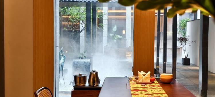 建国璞隐酒店(上海世博园梅赛德斯奔驰文化中心店)图片