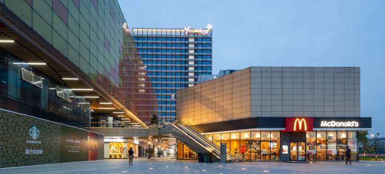 旧故里湖景套房自助公寓(绍兴一中地铁站天悦城店)图片