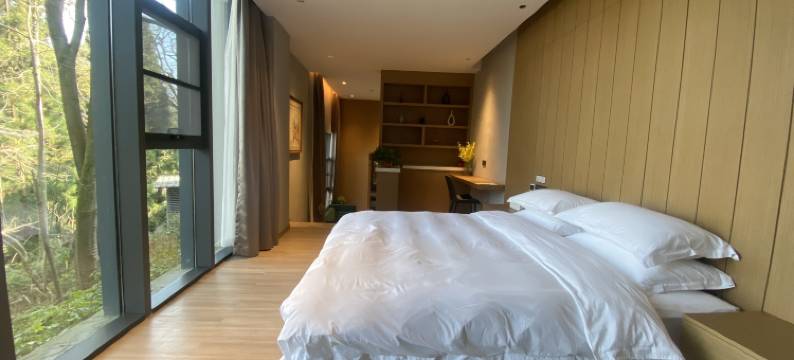 十二山居(贵阳龙洞堡机场森林公园店)图片