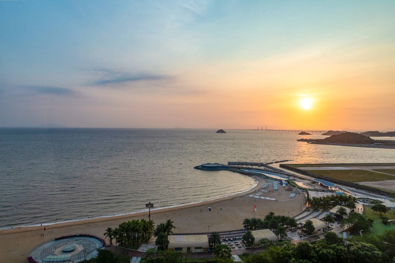 珠海怡景湾大酒店(情侣路海滨泳场店)图片