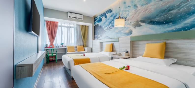 罗兰时尚酒店(郑州万锦城福塔东地铁站店)图片