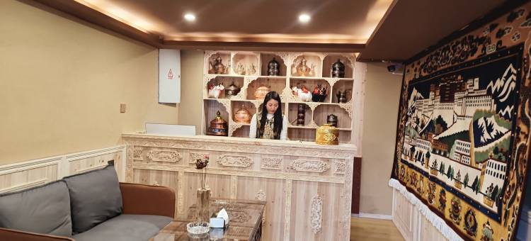 九龙玛达咪山庄图片