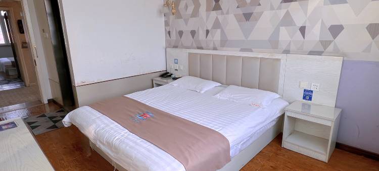 橙果主题酒店(邯郸火车站南广场店)图片