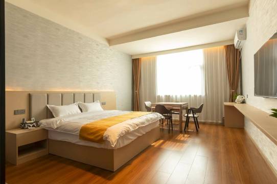 洛阳花柒酒店(春都路店)