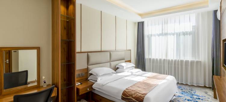 春城悦术酒店(维多利万悦城店)图片