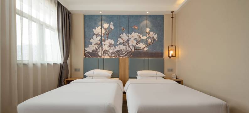 白玉兰酒店(连云港赣榆万达广场义塘路店)图片