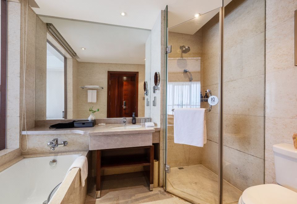 Jurong Yukun MOLTON Hotel Hotel Overview