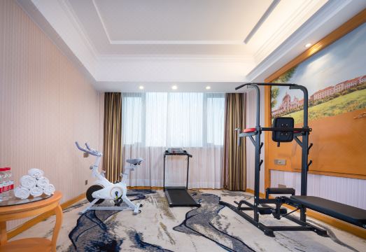 Vienna Hotel (Bolo West Bus Station) Hotel Overview