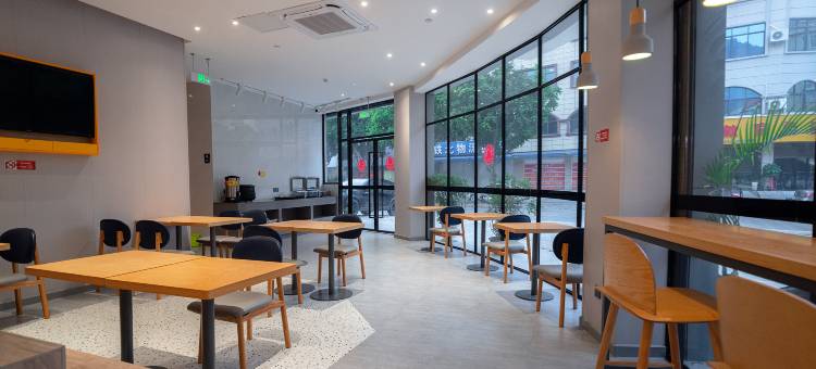 7天酒店(崇左大新德天广场店)图片