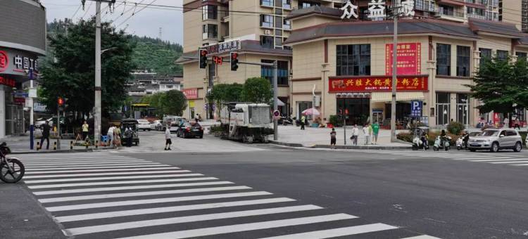 锦帆·city altitude影音民宿(黎平体育馆店)图片