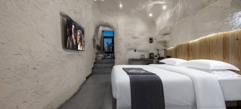 南倾·一岛高空江景酒店(重庆解放碑洪崖洞店)图片