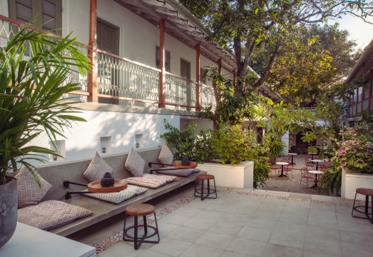 Fort Bazaar Hotel Overview