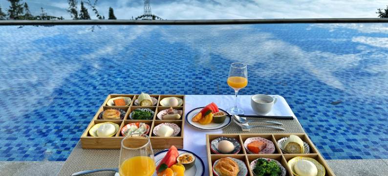 普洱倚象山营地暨半山酒店图片