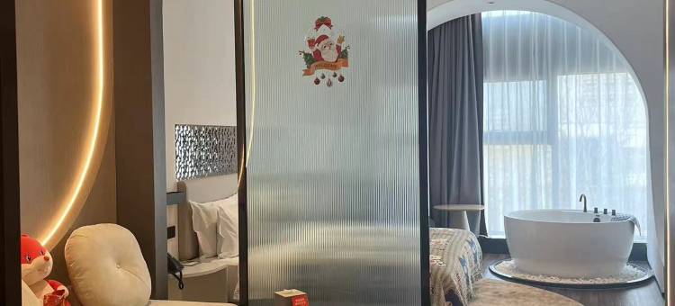 R ROYALSS HOTEL(北京通州环球度假区店)图片