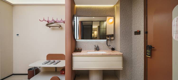 阿道夫·S酒店(南昌八一广场地铁站店)图片