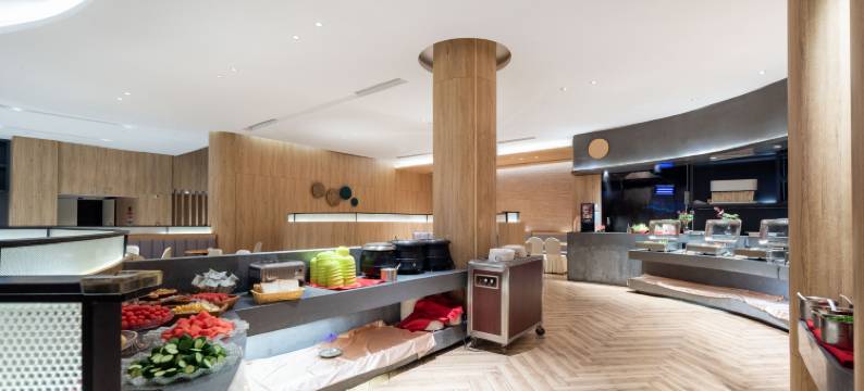 纽宾凯新宜大酒店(武汉黄鹤楼粮道街美食街店)图片