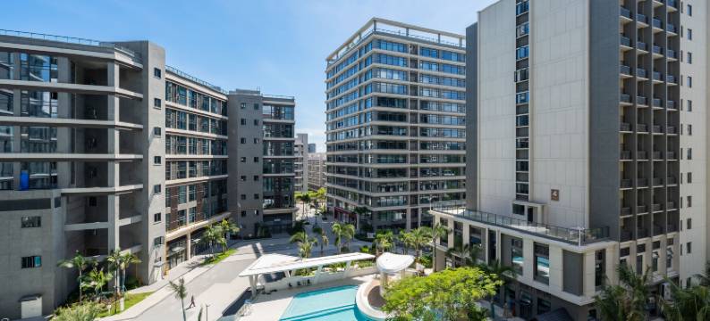 椰子宿下·听蓝·LOFT设计城市艺宿(三亚湾凤凰机场店)图片