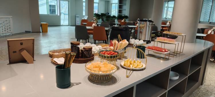 黔花之筑RiversideNightViewHotel江景酒店(溆浦站人民医院店)图片