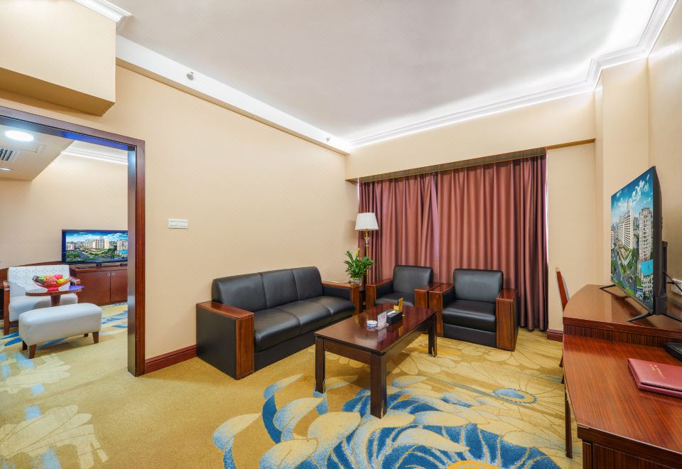 Huatai Hotel Hotel Overview