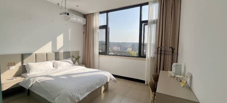 瓷遇民宿(景德镇北站店)图片