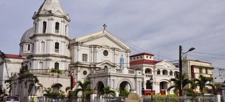 红多兹@圣费尔南多KBL暂住旅馆(RedDoorz @ KBL Transient Inn San Fernando)图片