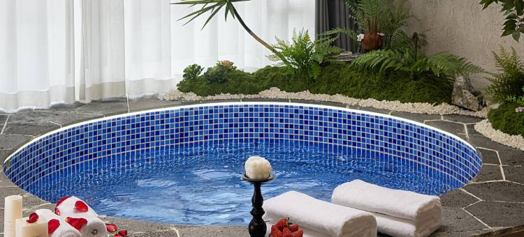 安顺•悦漫致丨CINEMAMTHSCENERYVACAY温泉酒店(平坝南站区政府店)图片