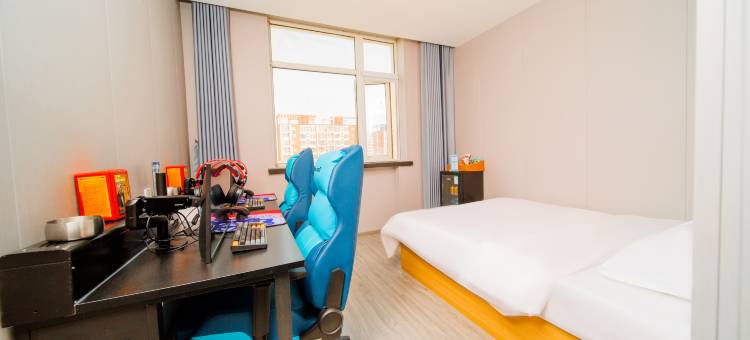 网鱼电竞酒店(天津东丽万达店)图片