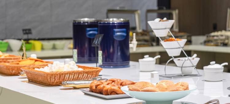 润玺丽呈酒店(西双版纳景洪嘎洒机场融创国际度假区店)图片