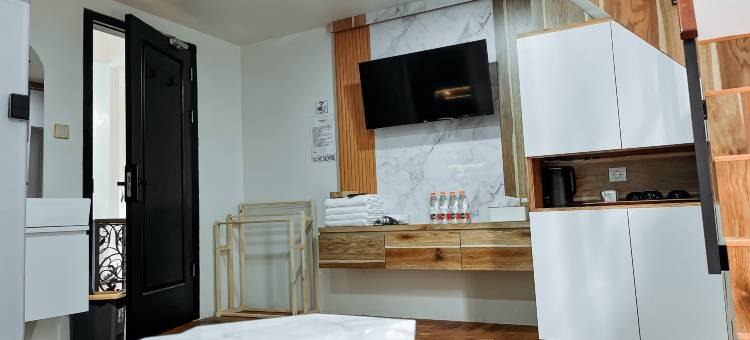 路边别墅(Roadsidevilla's)图片