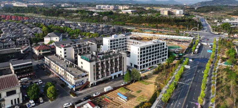 森蔓酒店(浙江科技大学安吉校区店)图片