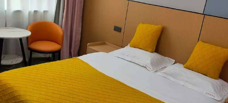 酒泉红彤彤宾馆(钟鼓楼汉唐美食街店)图片