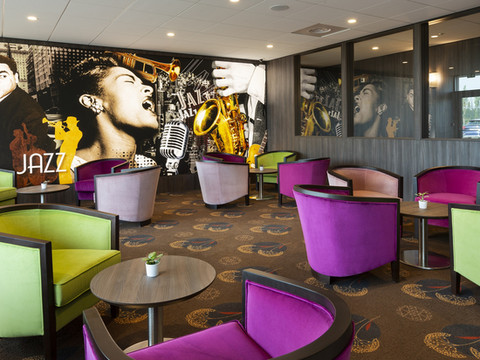 Roi Soleil Prestige Plaisir - St Quentin酒店