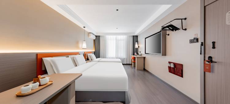 亚悦酒店(鄂尔多斯伊金霍洛旗札萨克镇店)图片