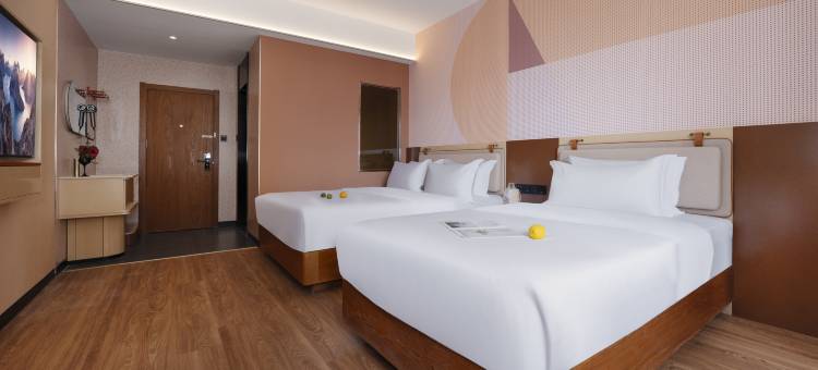 西双版纳景洪美橙•江畔观澜｜XiShuangBanna酒店(泼水广场店)图片