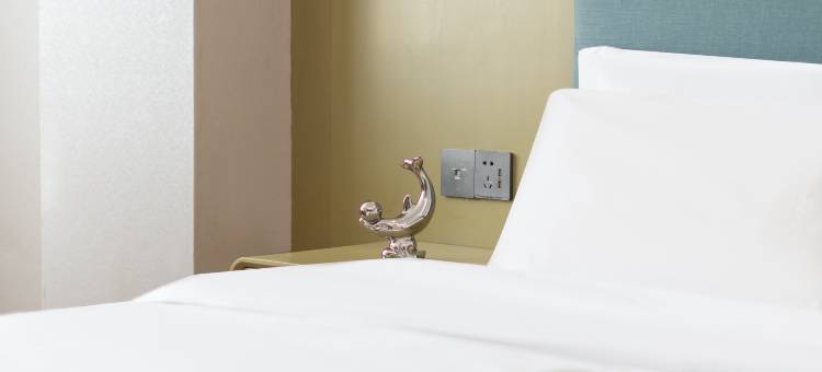 晶正电竞酒店(傅村华丰路店)图片