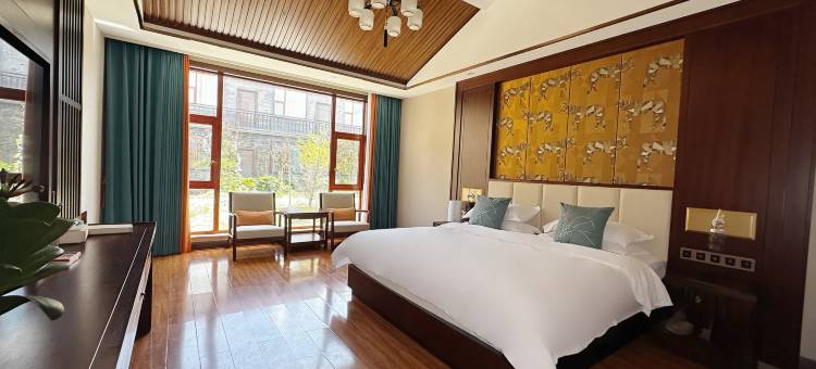 理塘峰行驿酒店图片