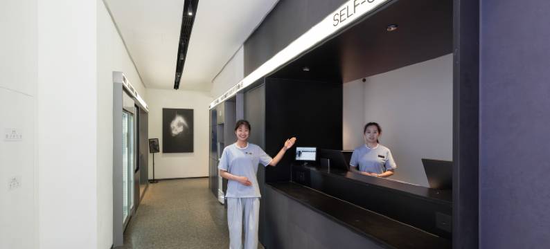 北京南站大兴机场线草桥地铁站轻居酒店图片