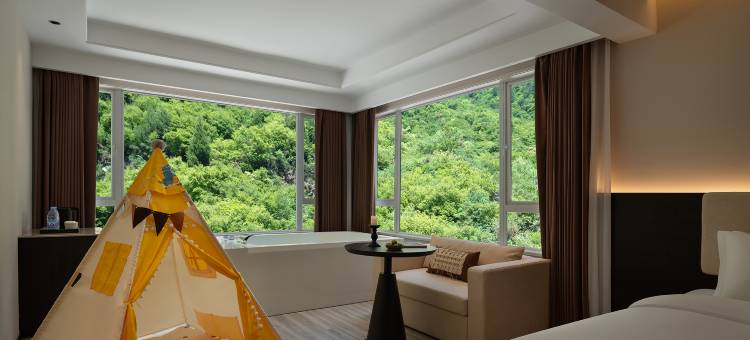 RelaxC丽宽·隐世汤泉酒店(毕棚沟理小路店)图片