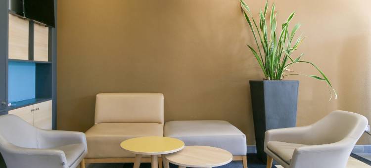 马赛瓦伦丁圣梅内民宿酒店(B&B HOTEL Marseille la Valentine Saint-Menet)图片