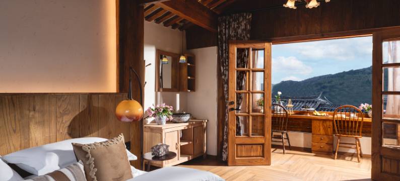 巷头记忆•民国风|酒咖360°火山花园法式温泉美宿(和顺古镇店)图片