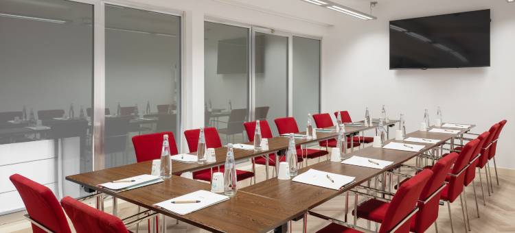 那不勒斯乌纳酒店(UNA Hotels Napoli)图片