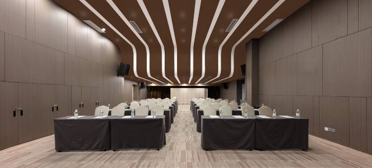 贵阳北站西广场亚朵酒店图片