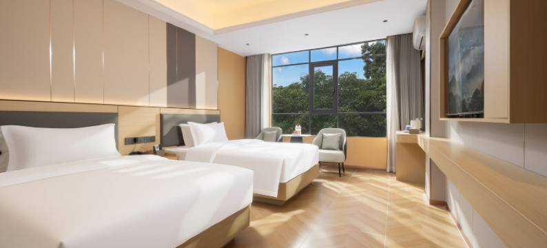 保亭云端智能酒店(七仙文化广场店)图片