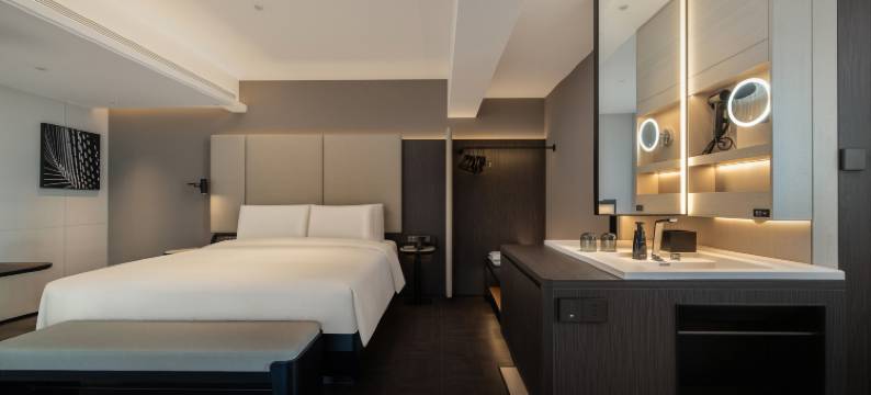 西双版纳景洪星光夜市孔雀城亚朵酒店图片