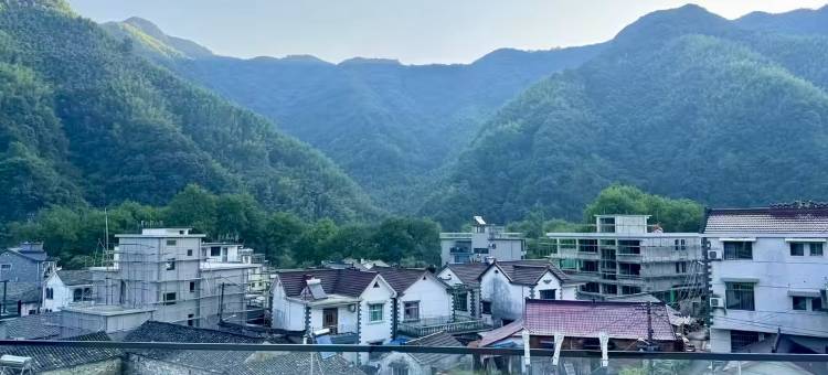 一家民宿(皖南川藏线月亮湾风景区店)图片