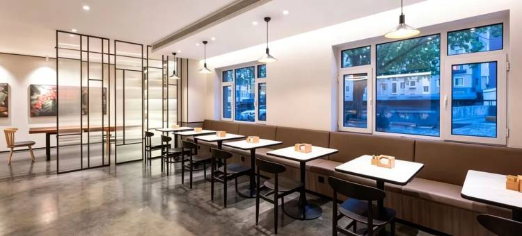 句号酒店(大连周水子机场店)图片