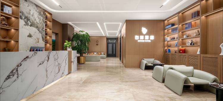 呼伦贝尔根河右岸酒店(世纪广场龙凤大厦店)图片