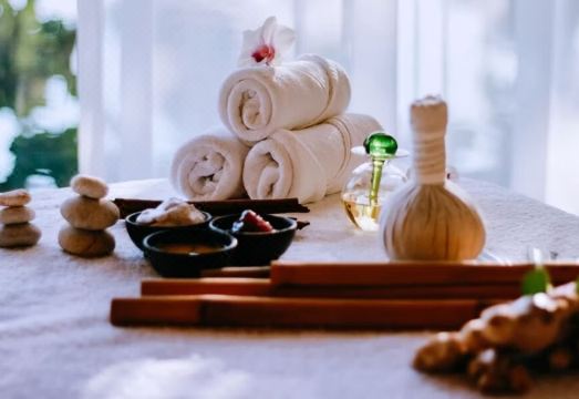 Omni Tower Sukhumvit Nana Hotel Overview